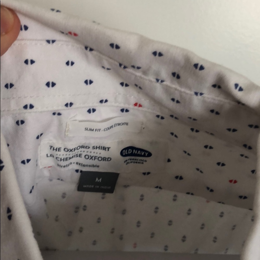 Old navy pattern button down - Picture 2 of 3